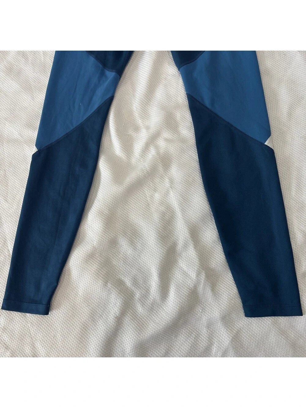 NIKE SMALL BLUE YELLOW GRAY COLOR BLOCK HIDDEN BACK POCKET DRI FIT LEGGINGS